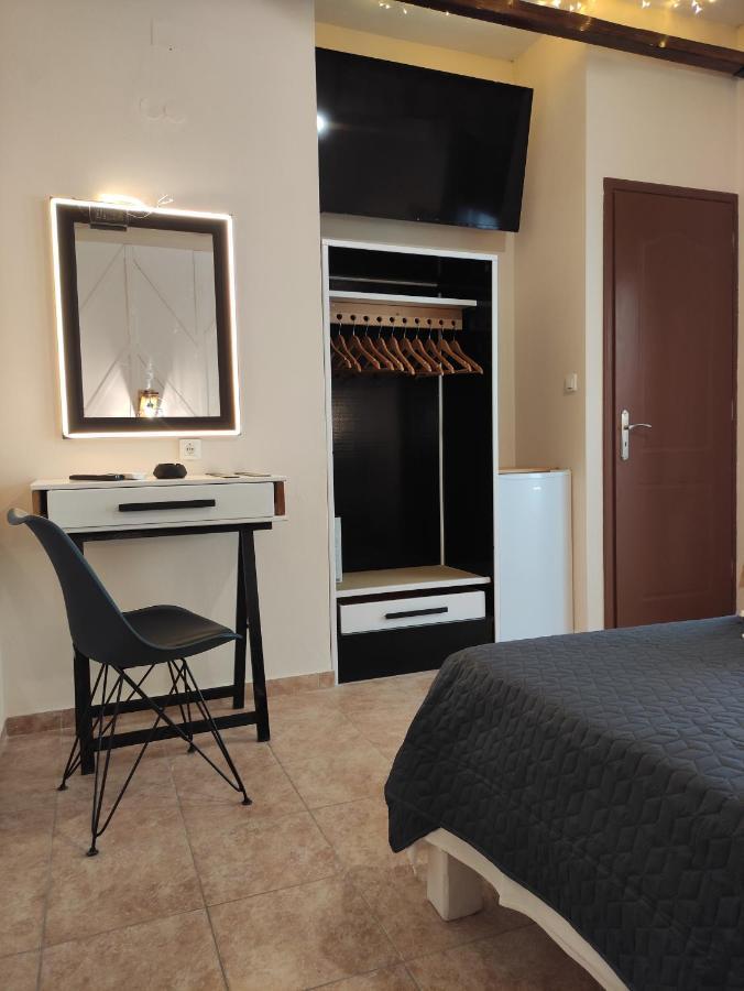 Poseidon Rooms Kala Nera Exterior foto